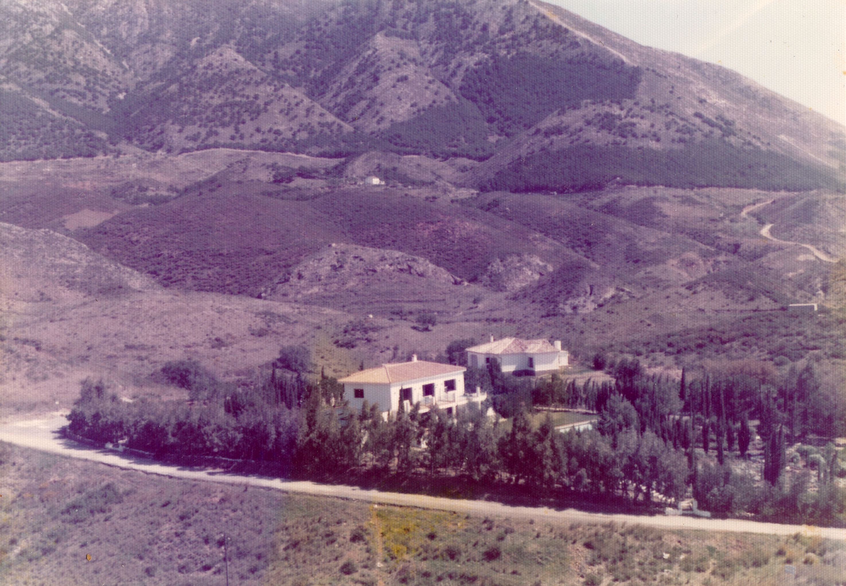 Mar-y-Sierra with its gardens and trees